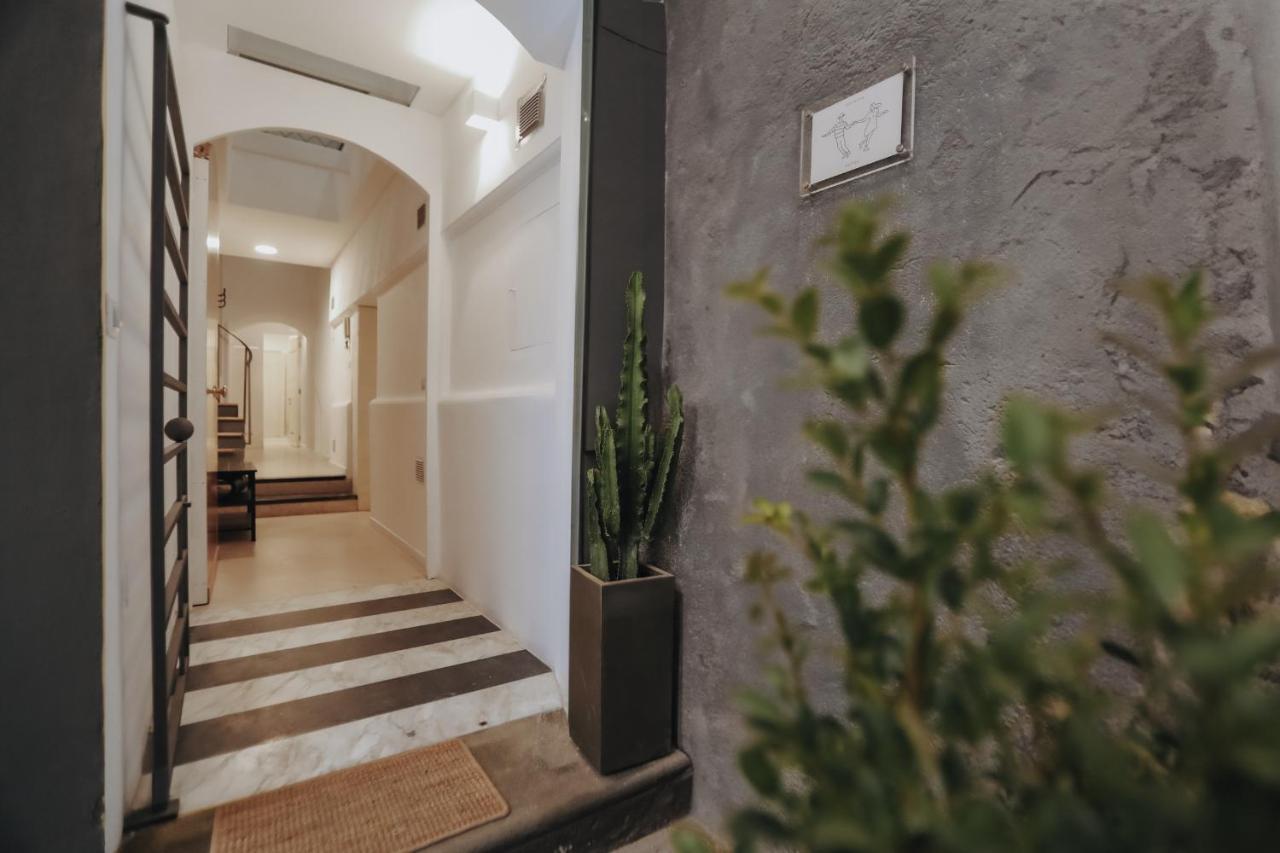 Insieme Suites Napoli Bagian luar foto